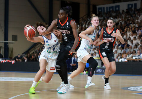  1/2 Finale Basket Landes / Bourges Match 2 (Photo Philippe Salvat).
Marine Fauthoux
